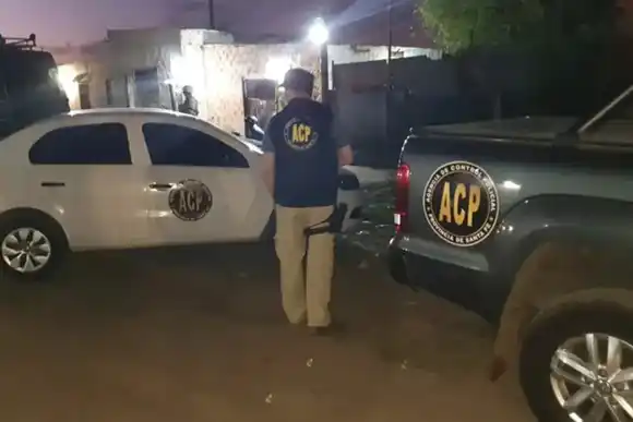 No paraban de recibir gente en la casa, la Policía investigó y descubrió qué escondían