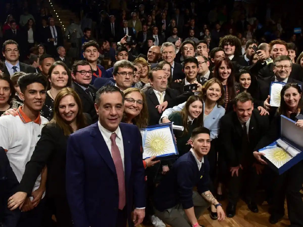 Macri y Finocchiaro premian a los mejores Maestros Argentinos