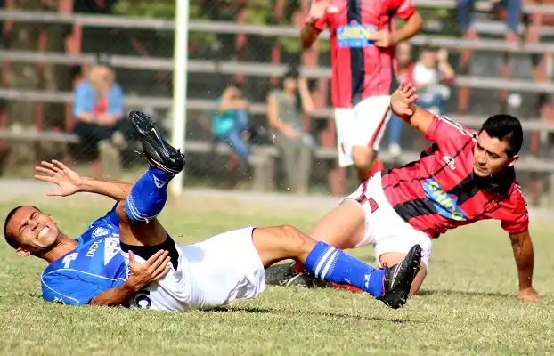 Semifinales: en el Municipal y en el Stauber, se juegan partidos de ida