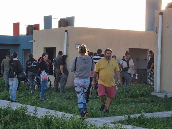 84 viviendas: citan a Baraybar y Costa al Concejo Deliberante