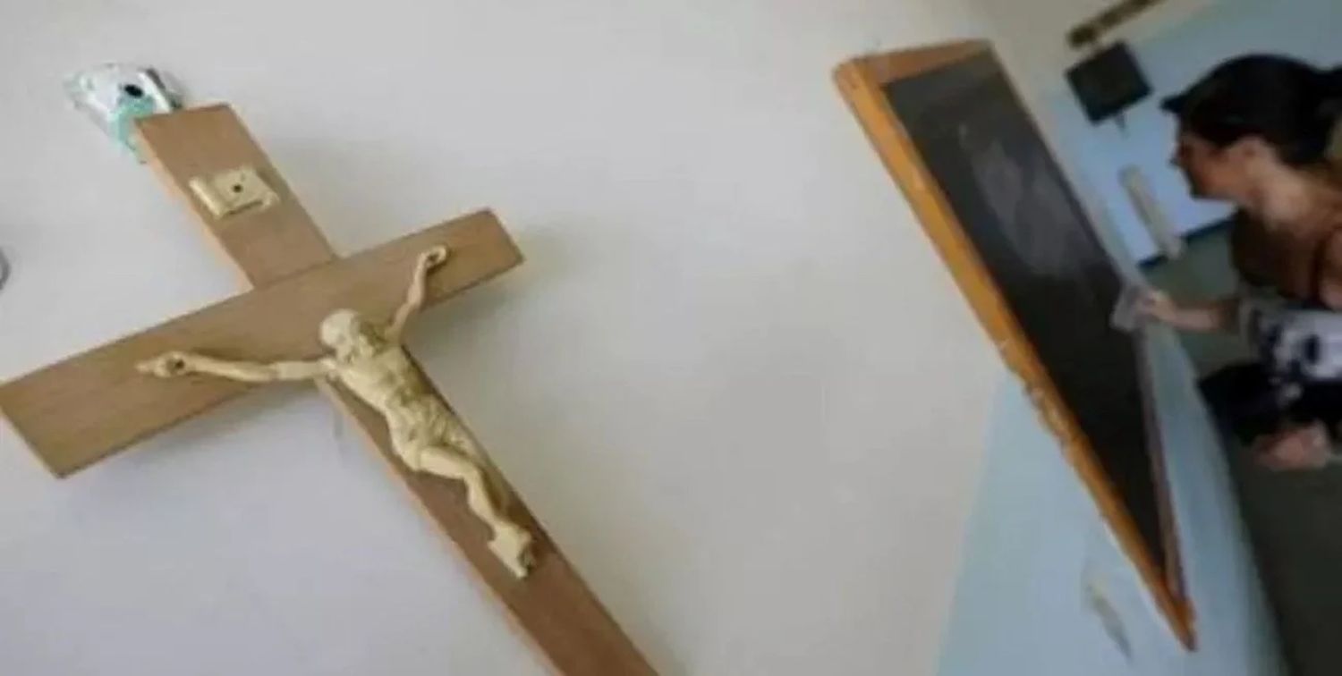 Lo contrario de "laicidad" es el "confesionalismo", situación creada cuando el estado asume como propia una religión. Crédito: Archivo