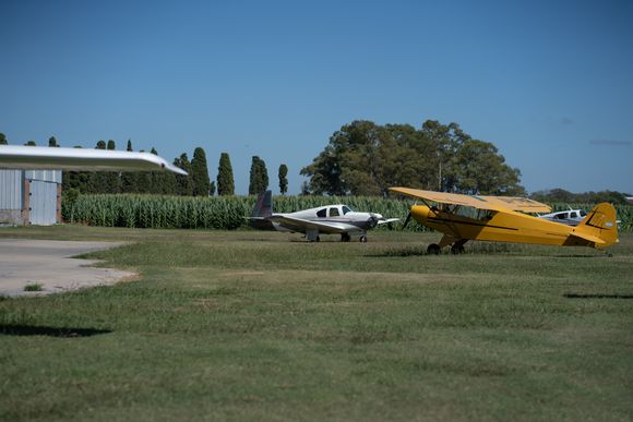 Autorización oficial para la Escuela de Vuelo en el Aeroclub