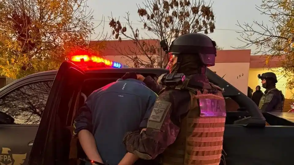 Detuvieron a padre e hijo por venta de droga y desbarataron un punto de comercialización