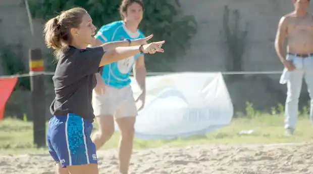 Laureana Papaterra, la primera referí mujer en Rugby