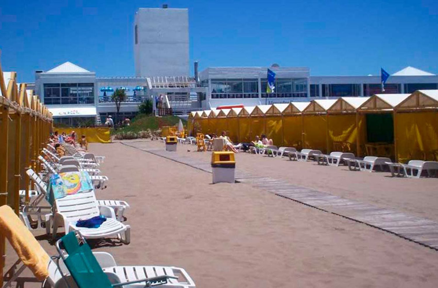 ¿Cuánto costará alquilar una carpa y cómo serán los protocolos en los balnearios de Mar del Plata?