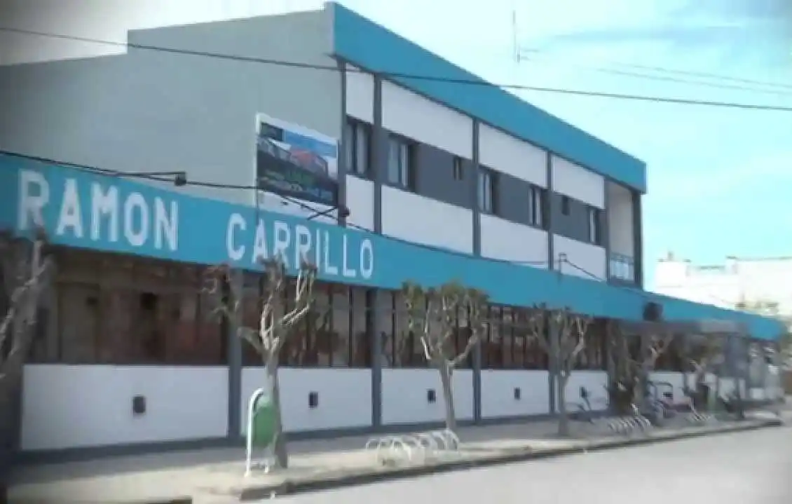 Primer caso positivo de Covid-19 en Castelli: Se trata de una mujer internada y hay otros 129 pacientes aislados  