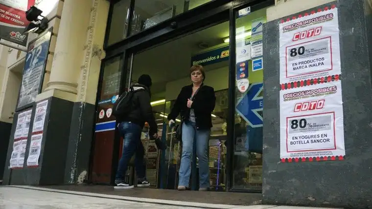 Tras el fallo de la Corte, hoy abrieron los grandes súper