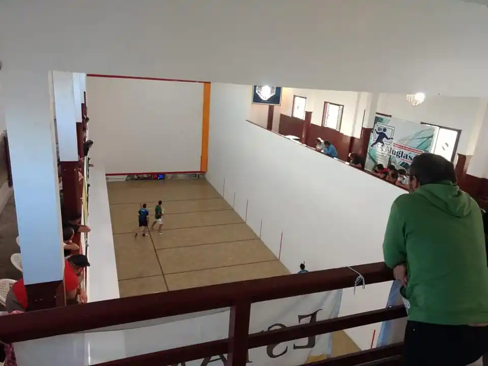 Torneo de Paleta “Rolo Rosende” en el Club Atlético Independiente de Lezama