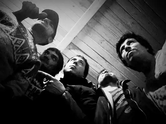 Tributo a los Ratones: Fieras Lunáticas la rompió en La Cantina