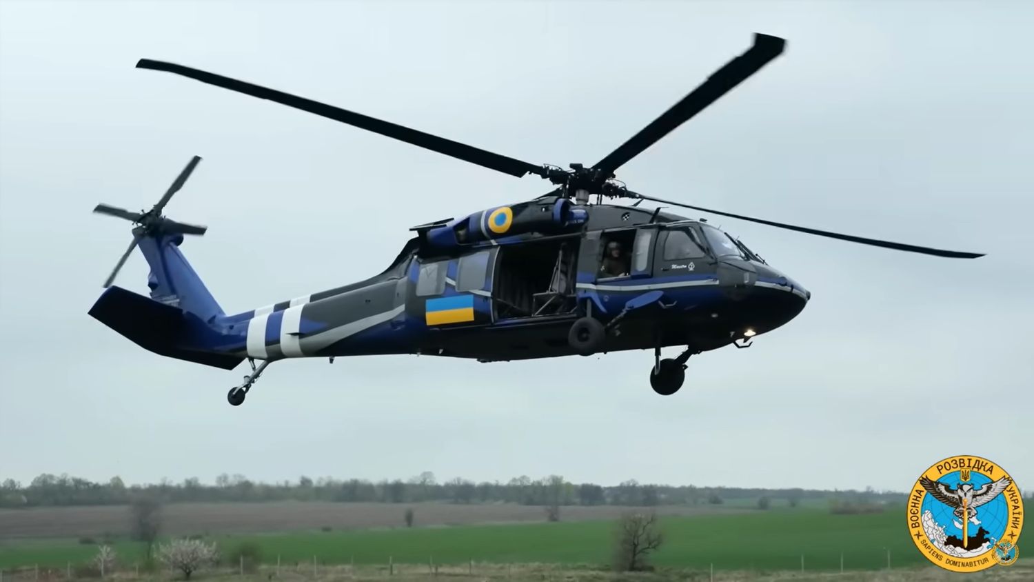 Ukraine begins requesting US helicopters such as the Black Hawk, Chinook and Apache