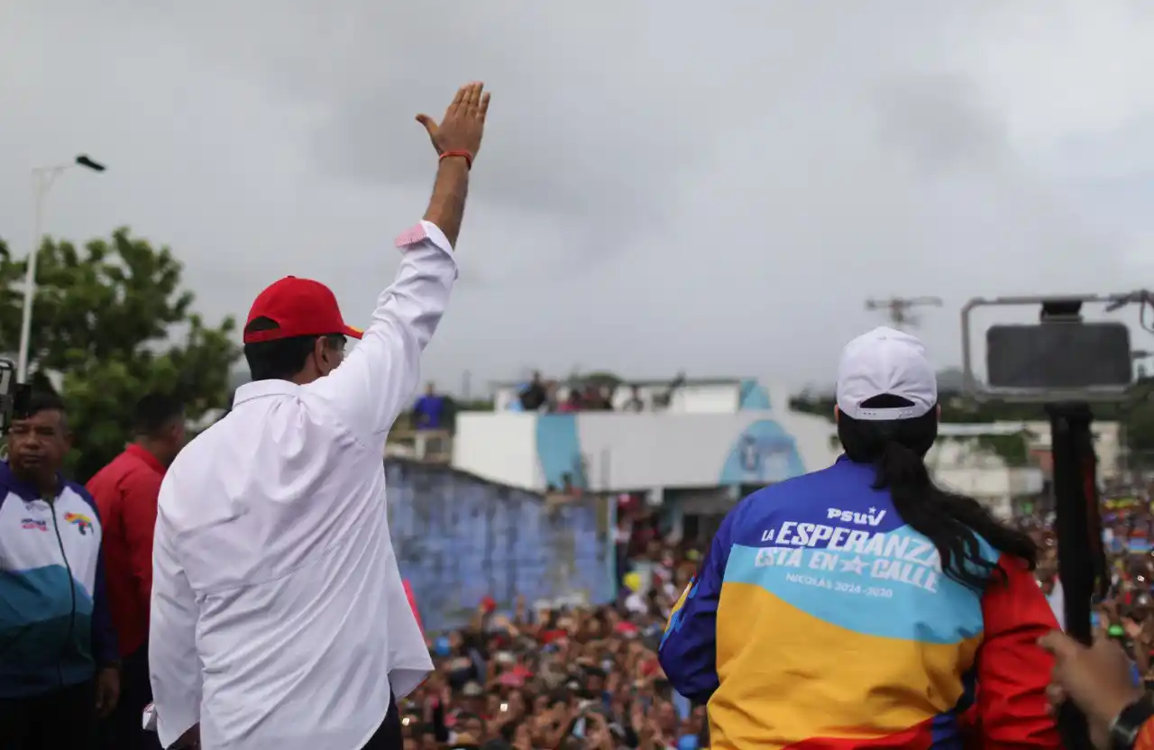 Desde Miami están azuzando que haya violencia y golpe de Estado en Venezuela: alerta Maduro  (+ Detalles)