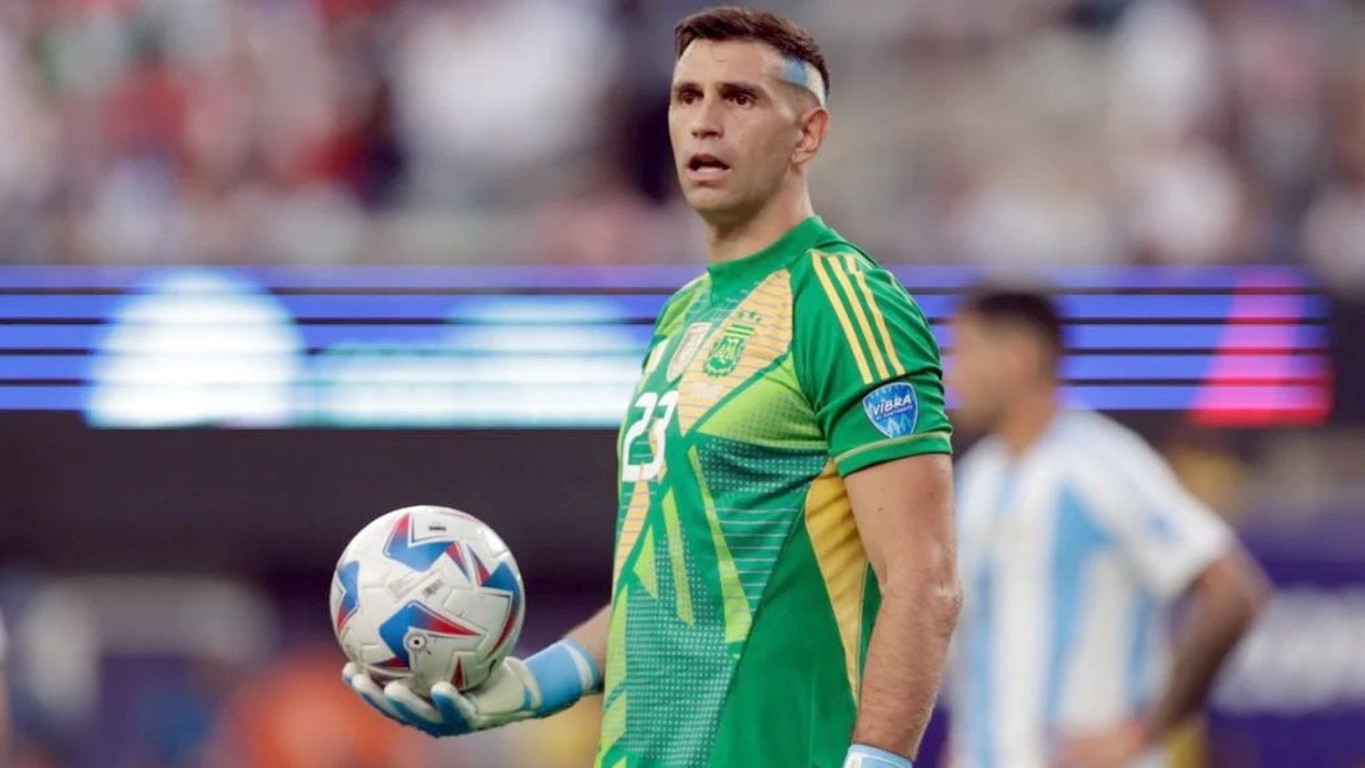 Argentina visita a un urgido Chile: formaciones, hora y TV