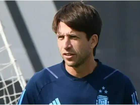 Diego Placente, entrenador de la Selección Argentina Sub 20.Foto: @Argentina