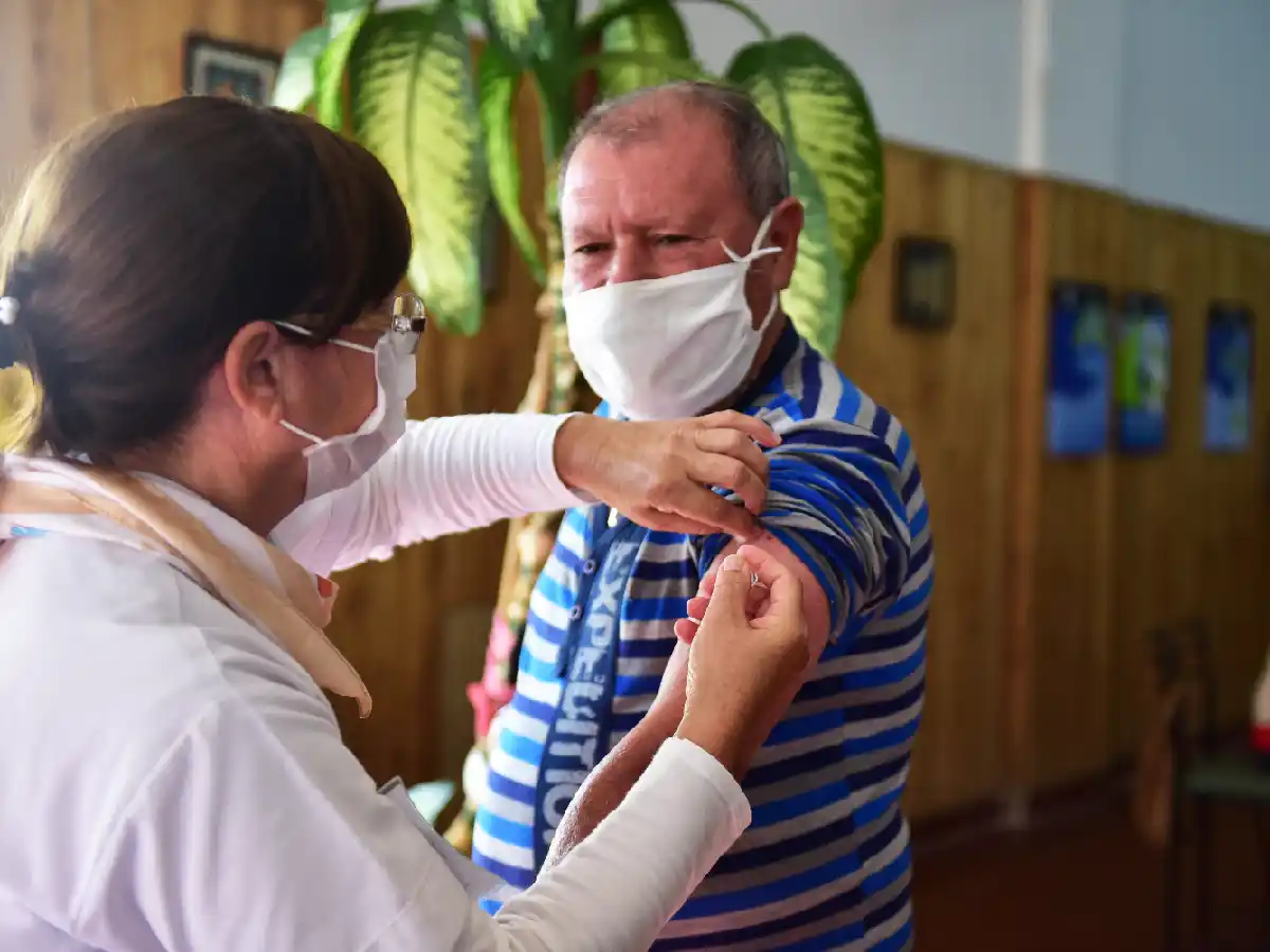 Se cuadriplicó la demanda de  vacuna antigripal  en farmacias de la ciudad 