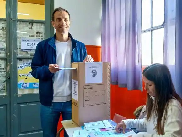 Resultados elecciones bonaerenses 2025: Petrecca fue electo senador pero perdió en Junín