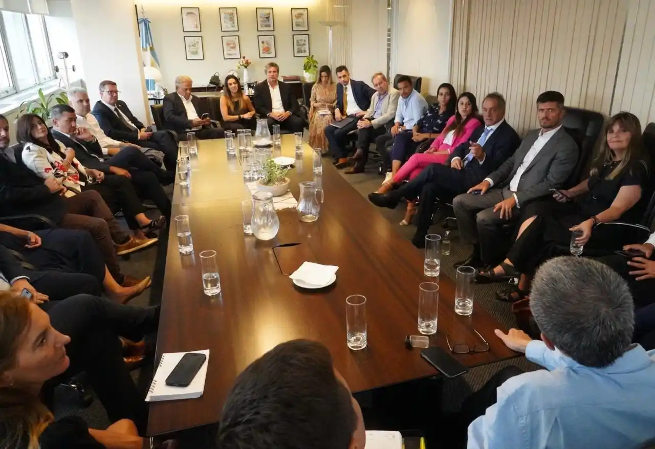 El gobierno nacional recalculó y sumó al sector turístico a “Cuota simple”