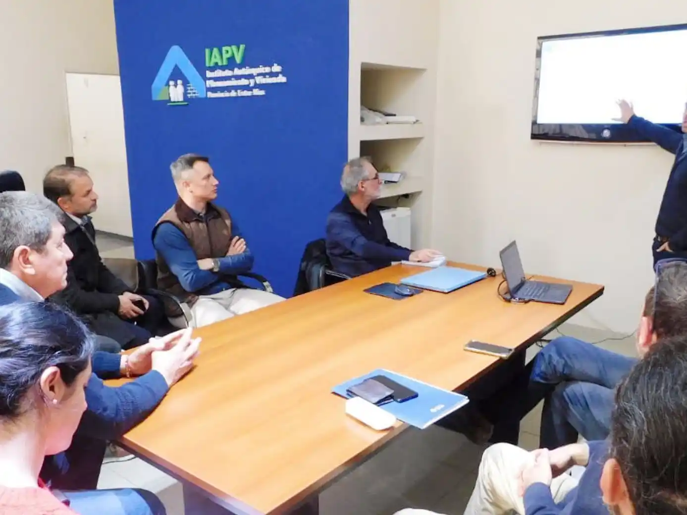 Avanzan las gestiones para priorizar la transferencia de tierras nacionales a la provincia