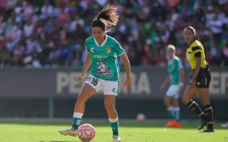 Romina Núñez, en las prácticas de la selección