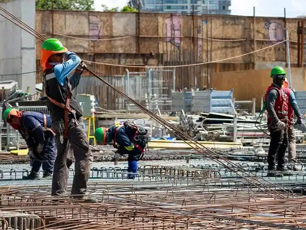Dualidad. El empleo registrado avanza, pero la actividad parece no arrancar de igual manera.