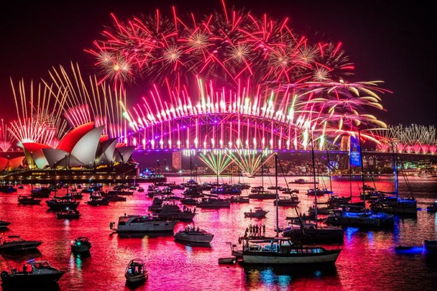 imagen El 2025 llegó a Sídney con un espectáculo impresionante de fuegos artificiales