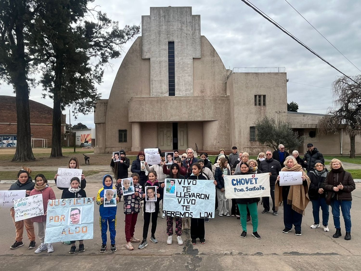 Vecinos marcharon exigiendo justicia por la muerte de Aldo Viscovich. Foto: Gentileza Santiago Córdoba.