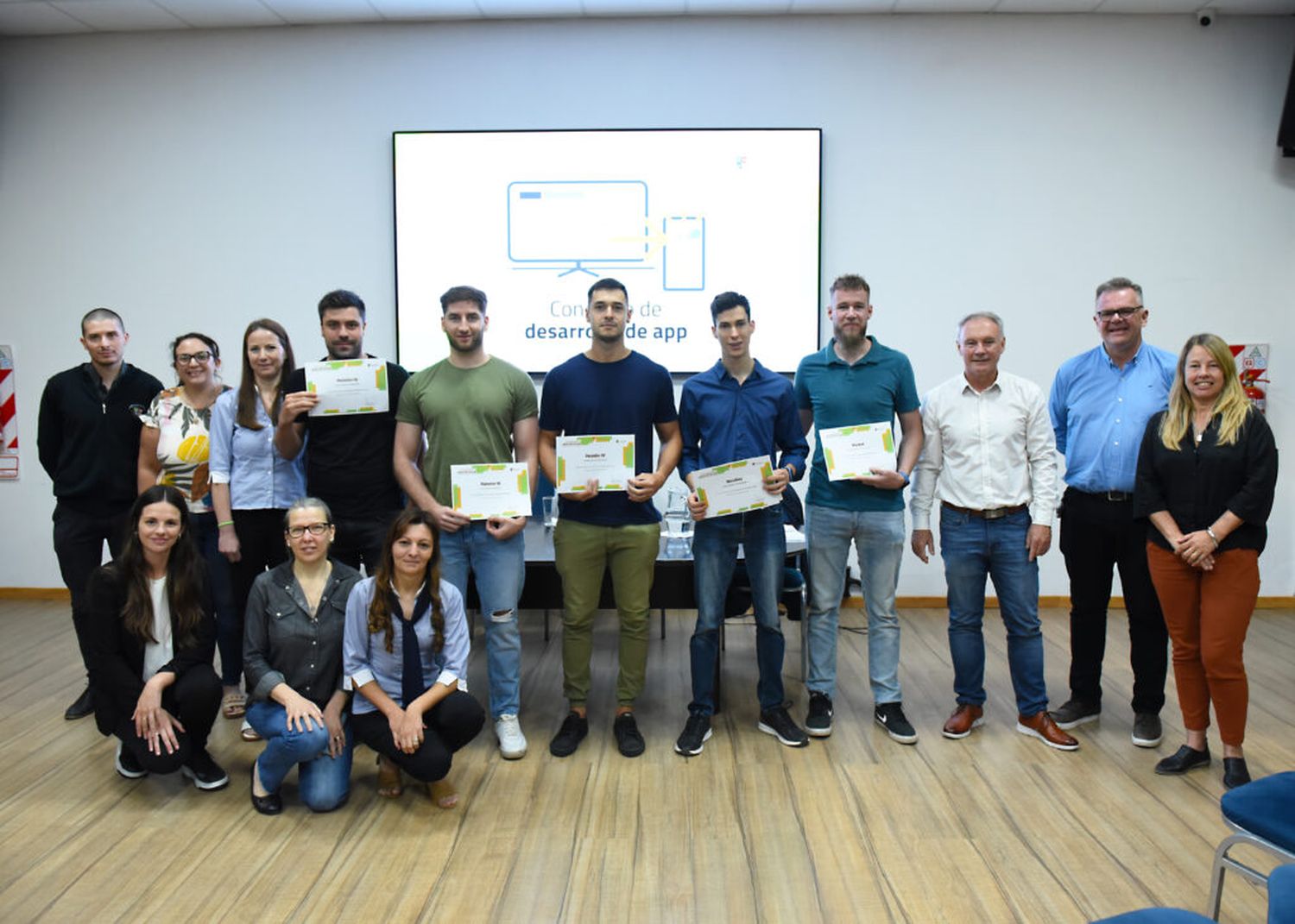 El concurso de 'Desarrollo de Aplicaciones Móviles para Reclamos' tiene ganadores