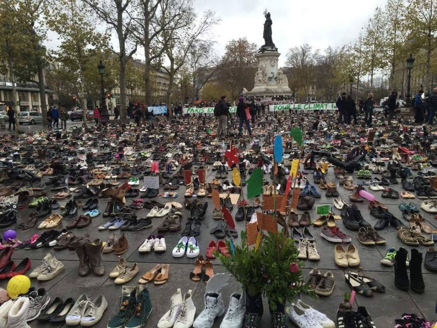 Atentados en París: Bélgica prorrogó el arresto de dos sospechosos
