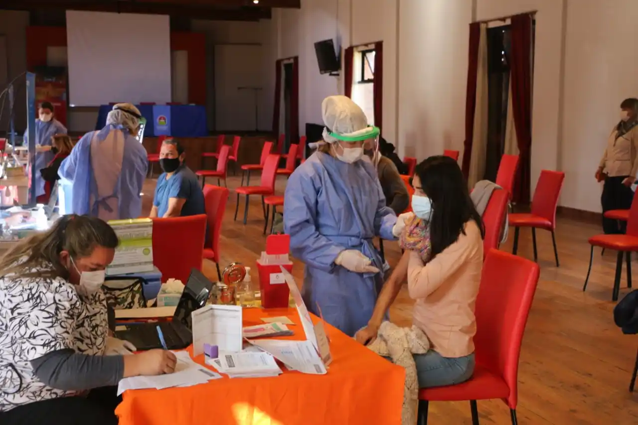 Inscribirán para vacunarse a personas entre 30 y 39 años sin comorbilidades