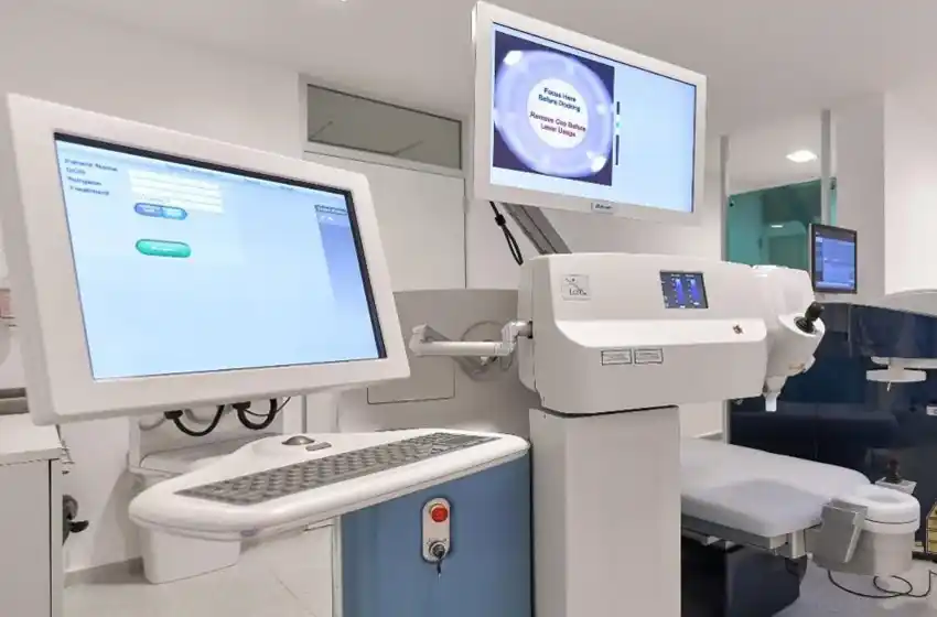 Grupo Gamma incorpora plataforma tecnológica dual ALCON única en Rosario para cirugía refractiva