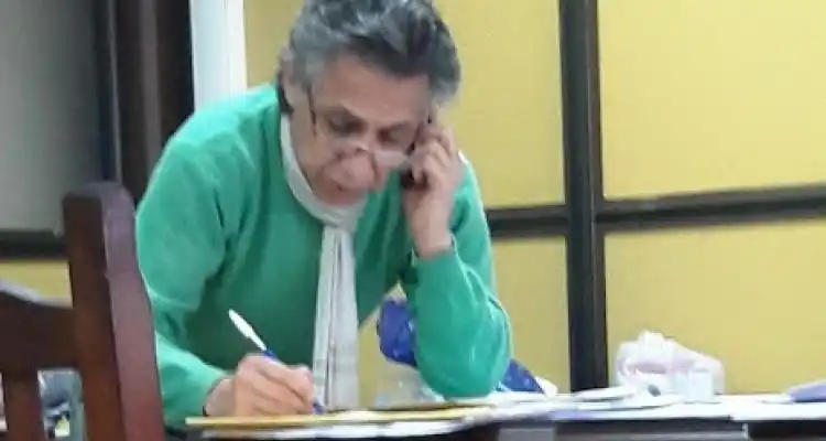 Herbas confirma su alejamiento de la Dirección del Hospital y se queda en la Guardia