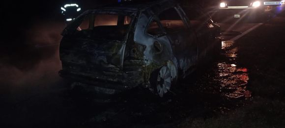 Un incendio de un auto provocó el corte total de la Ruta 70