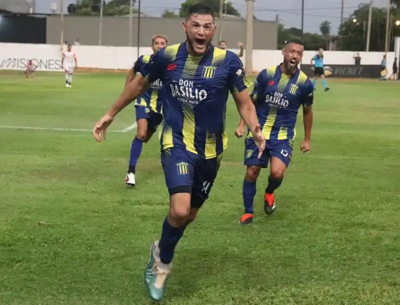 Mitre de Posadas será el rival de
1º de Mayo en la final de región