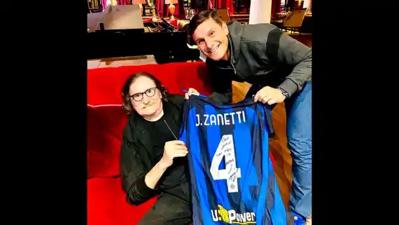 El regalo especial que recibió Charly García de parte de Javier Zanetti: “Se me cumplió un sueño, lo amo”