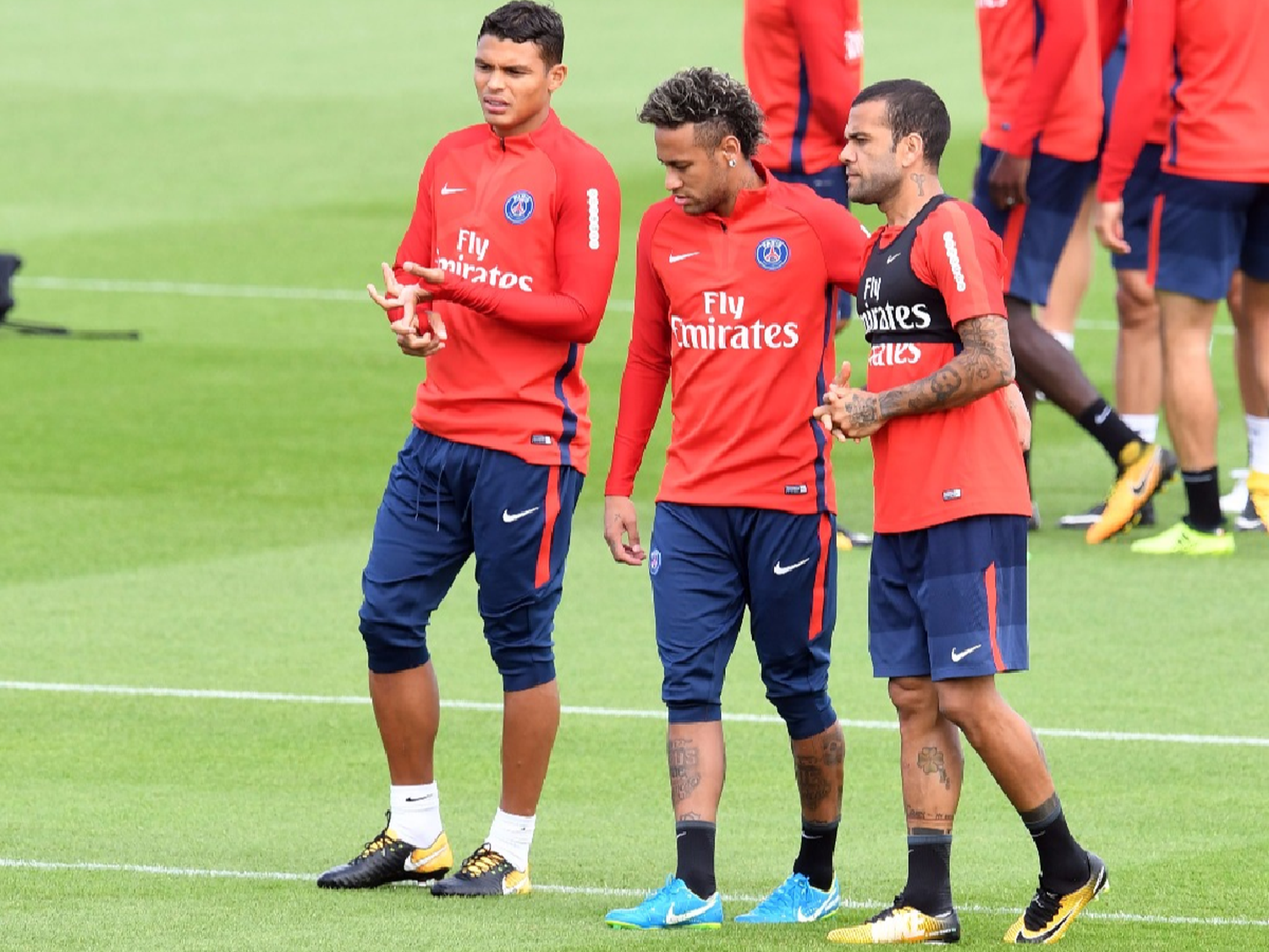Neymar volvió a París pero su futuro es incierto