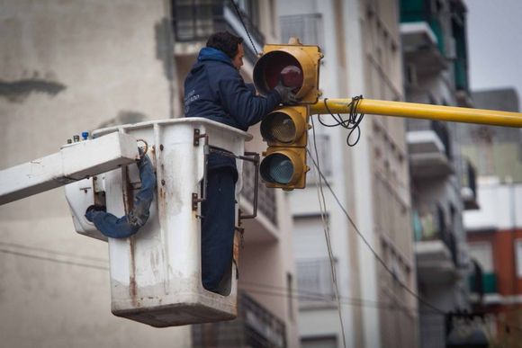 Piden la instalación de un semáforo en la avenida Mario Bravo