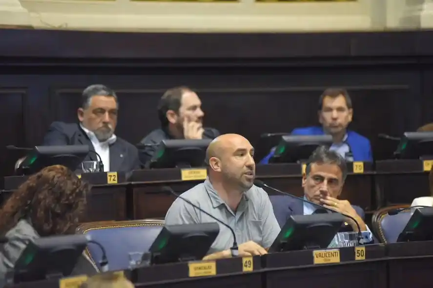 En la legislatura bonaerense proponen rediscutir la Ley de Medios y regular contenidos de redes sociales