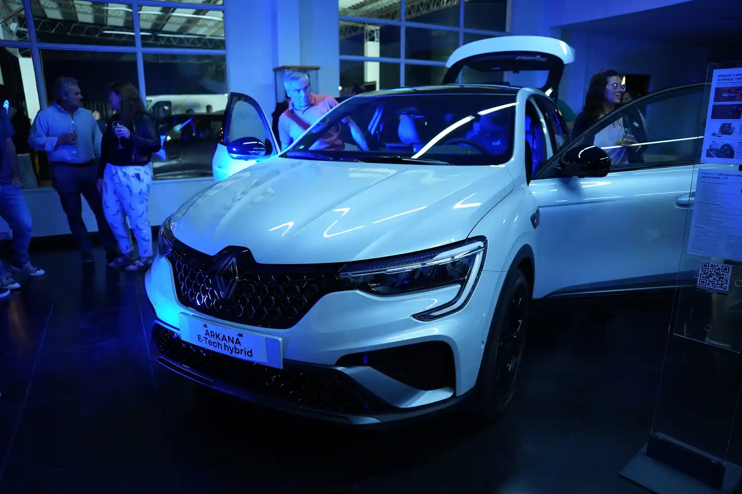 Folmer presentó en Concepción del Uruguay al Renault Arkana y al nuevo Koleos
