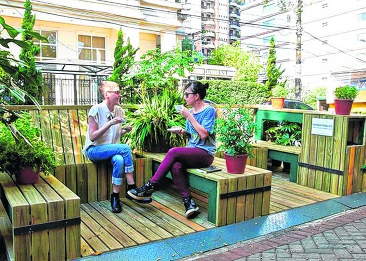 Proponen que los bares puedan usar parte de la calle