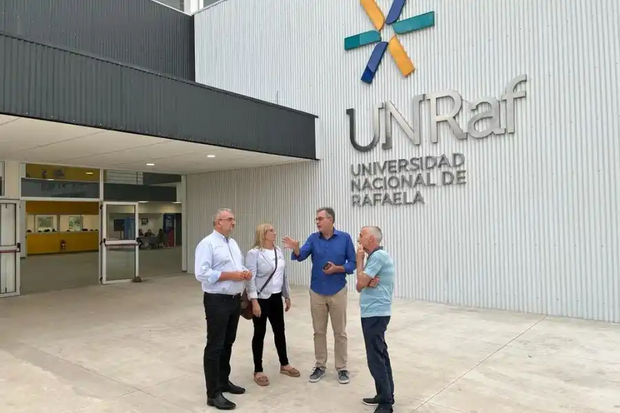 El Intendente recorrió el nuevo edificio de la UNRaf