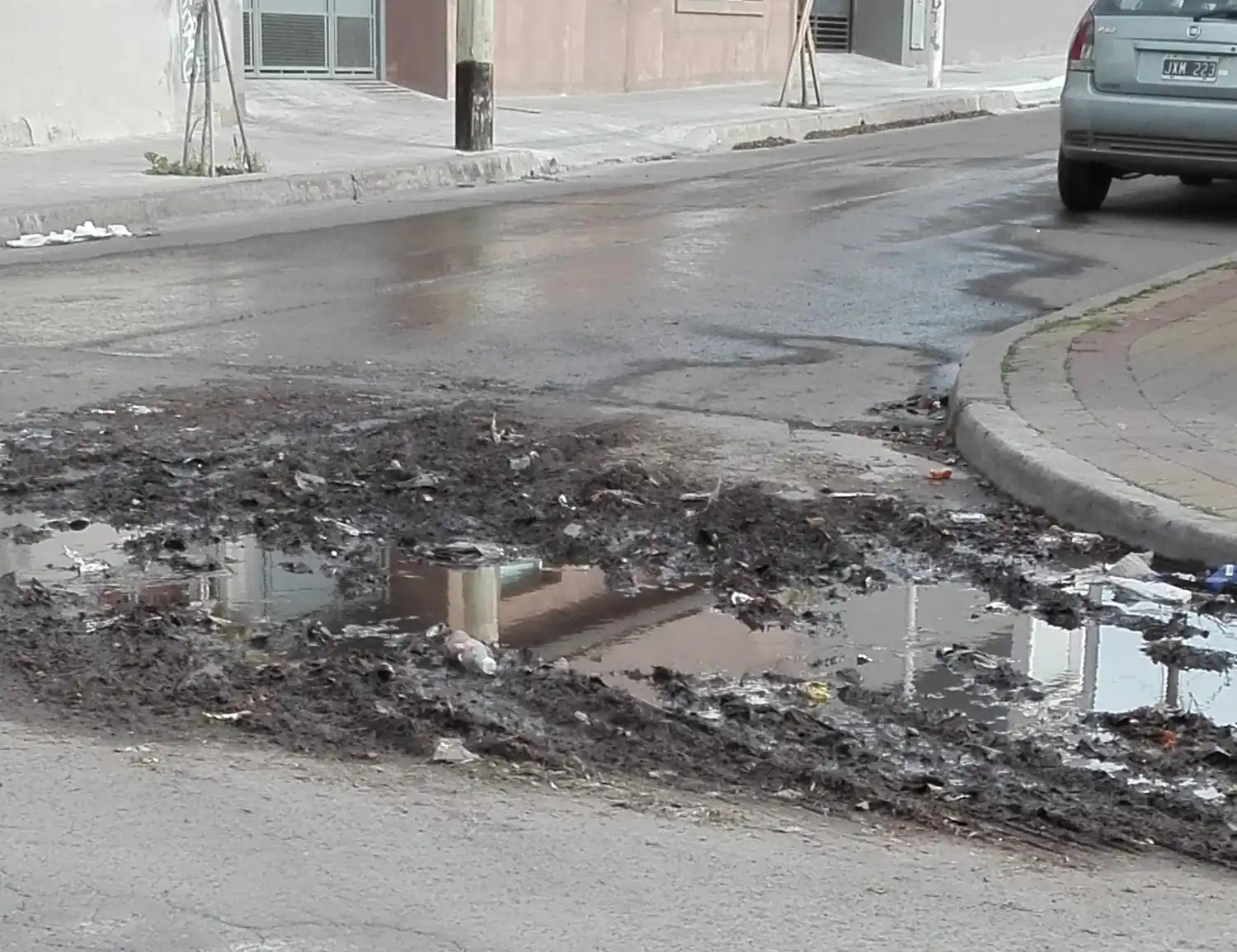 La esquina de 14 de Julio y pasaje Azopardo