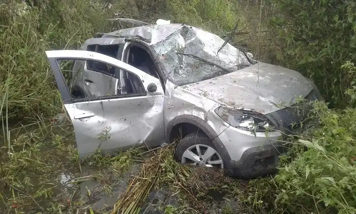 Tres bonaerenses se salvaron de milagro al caer a un bañado