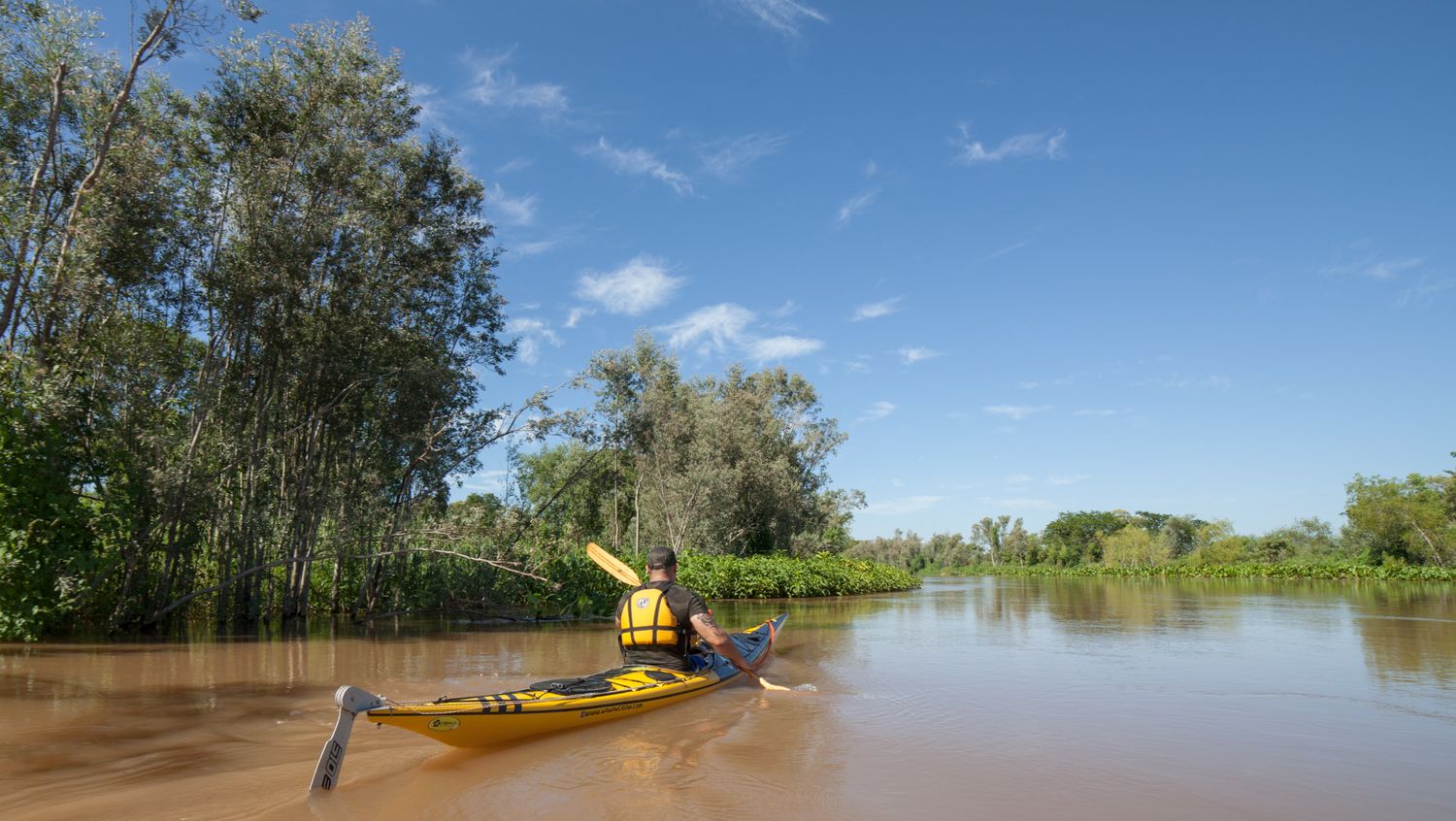 Convocan a kayakistas a limpiar el Riacho Santa Fe