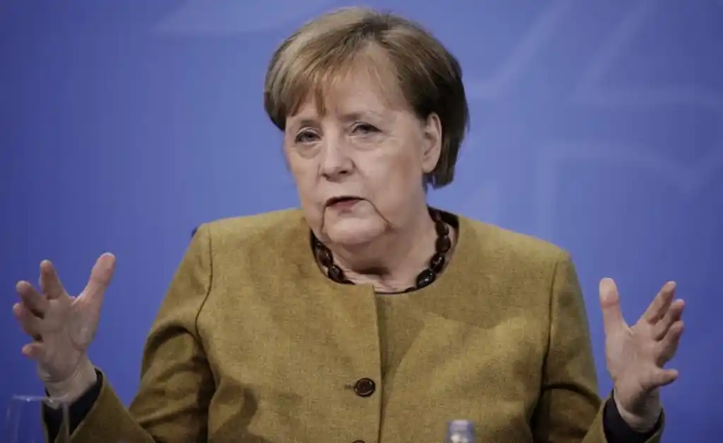 Angela Merkel expresó solidaridad con Israel ante los ataques