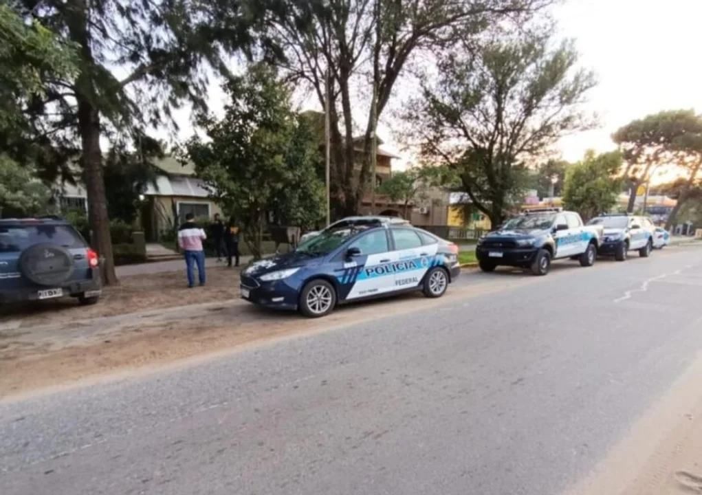 Un joven oriundo de Misiones fue detenido en su vivienda, donde se secuestraron 2.500 vídeos y más de 35.000 imágenes de pornografía infantil.