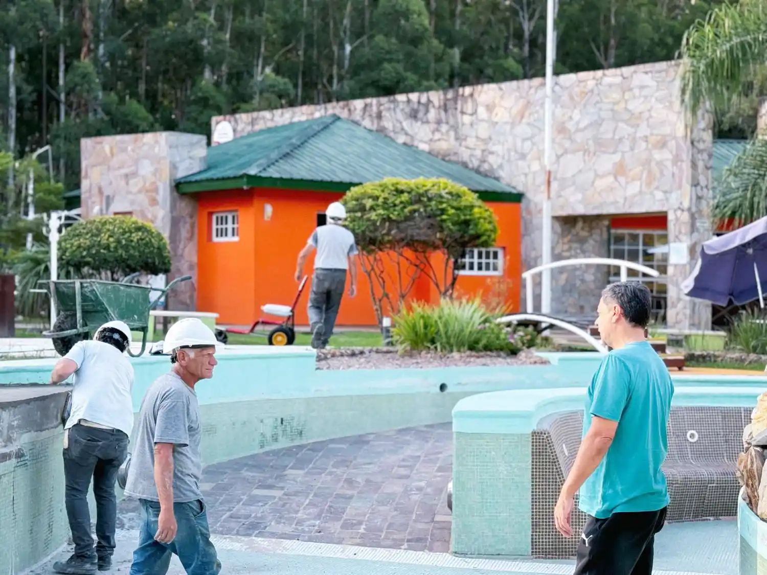 Se realizan mejoras en Termas del Ayuí y anuncia la reapertura de pileta de pasivas