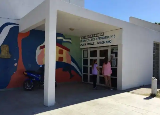 Cayó una columna en una escuela de Las Toninas: Hay 3 alumnos heridos