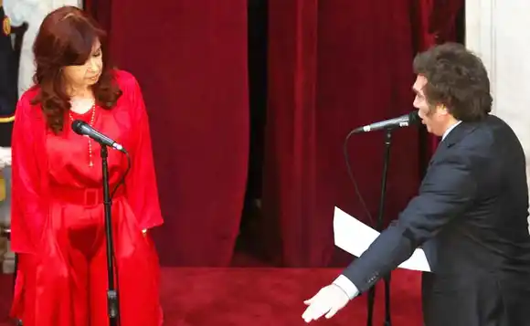 En Casa Rosada anticipan una detención “respetuosa” de Cristina Kirchner y se diferencian del macrismo