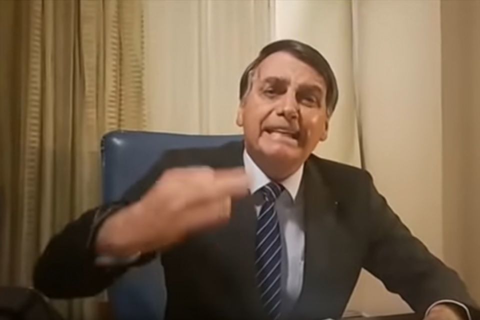 El hijo de Bolsonaro avanza con una moción de repudio contra Alberto Fernández