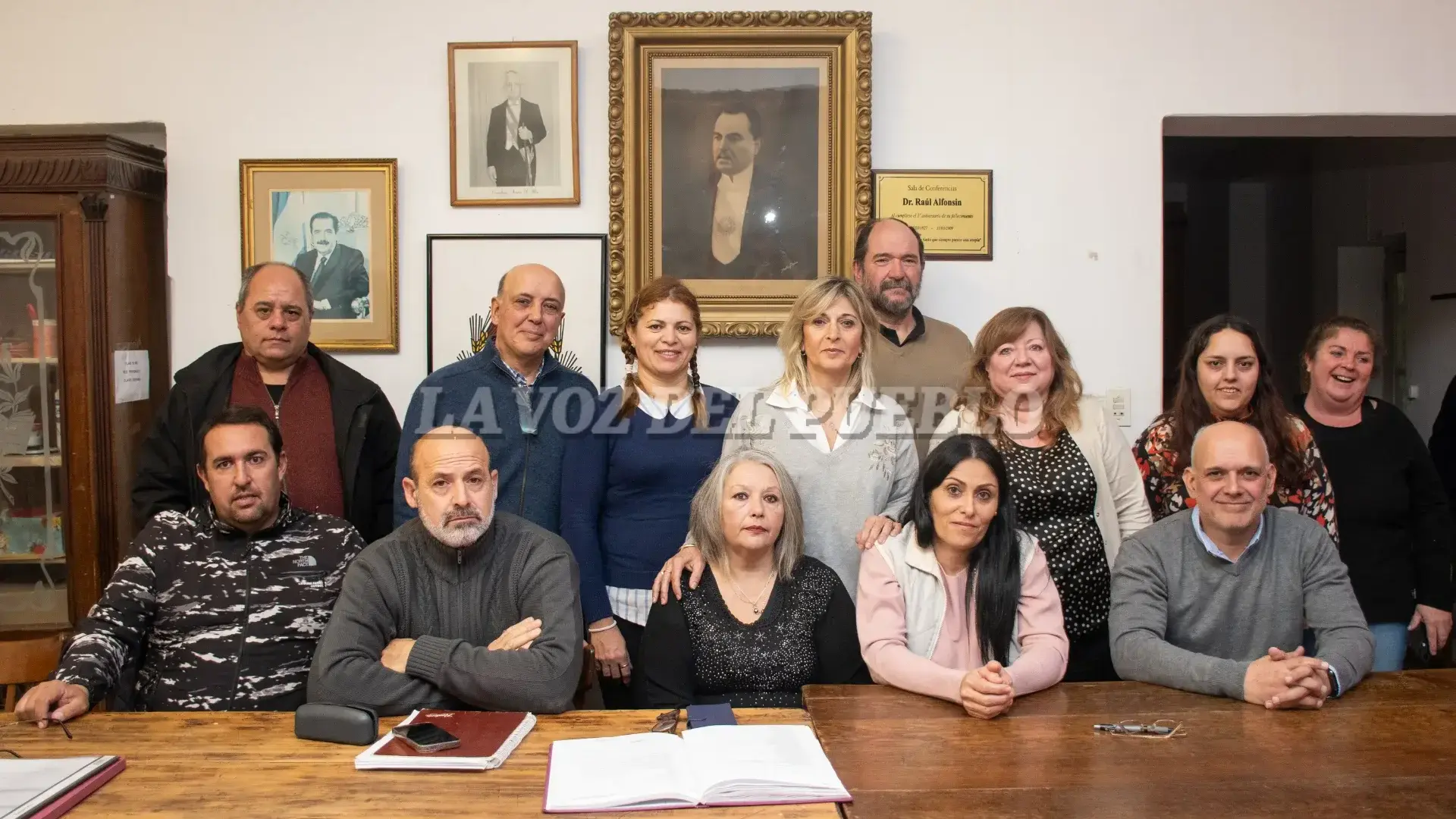 Autoridades de la nueva comisión directiva que preside Romina Trujillo