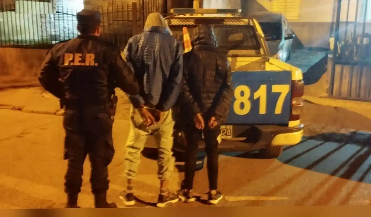 Intervención policial en un violento incidente en María Grande que concluyó con detenciones en Paraná